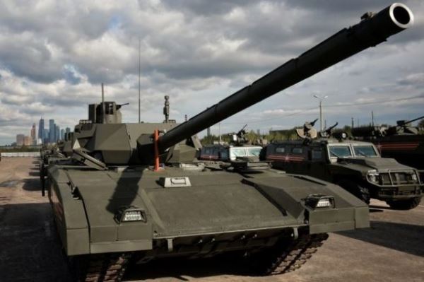 Изготовлена первая партия танков "Армата" для армии России