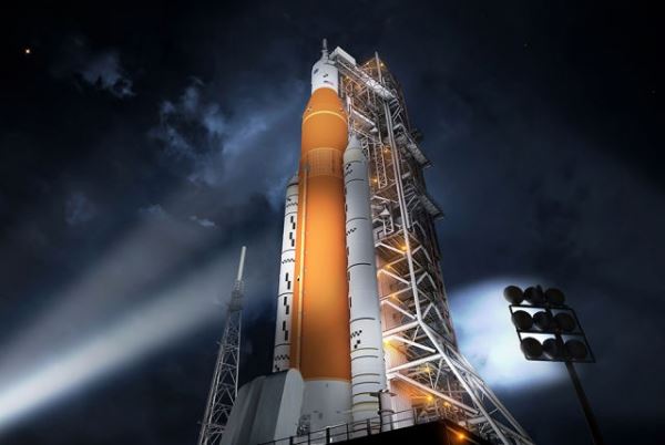 NASA установила последний, четвертый двигатель на сверхтяжелой ракете для полетов на Луну
