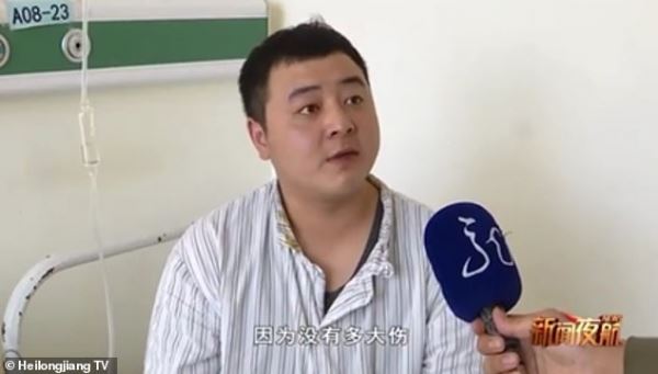 Китаец 20 лет жил с зубом в носу