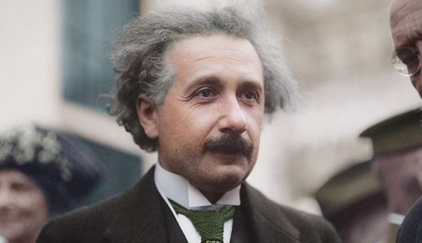 Найден секрет счастья в коротких записках Альберта Эйнштейна, обнаруженных спустя 95 лет