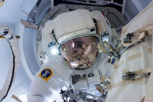 <br />
Впервые за 20 лет: астронавты NASA не летят на МКС<br />
