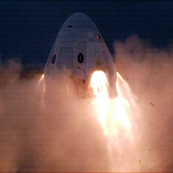 SpaceX провела огневое испытание двигателей SuperDraco