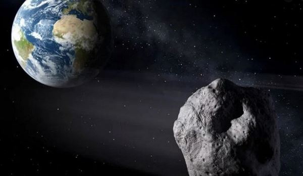 <br />
Гигантский астероид пройдет рядом с землей уже в следующем году<br />
